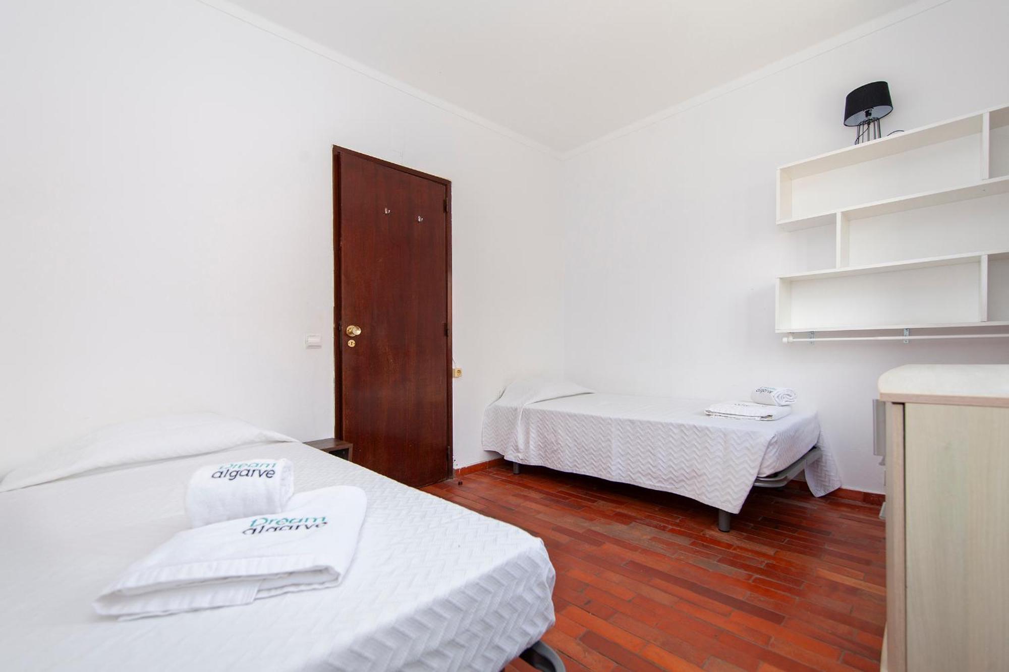 Apartment V - Seacliff