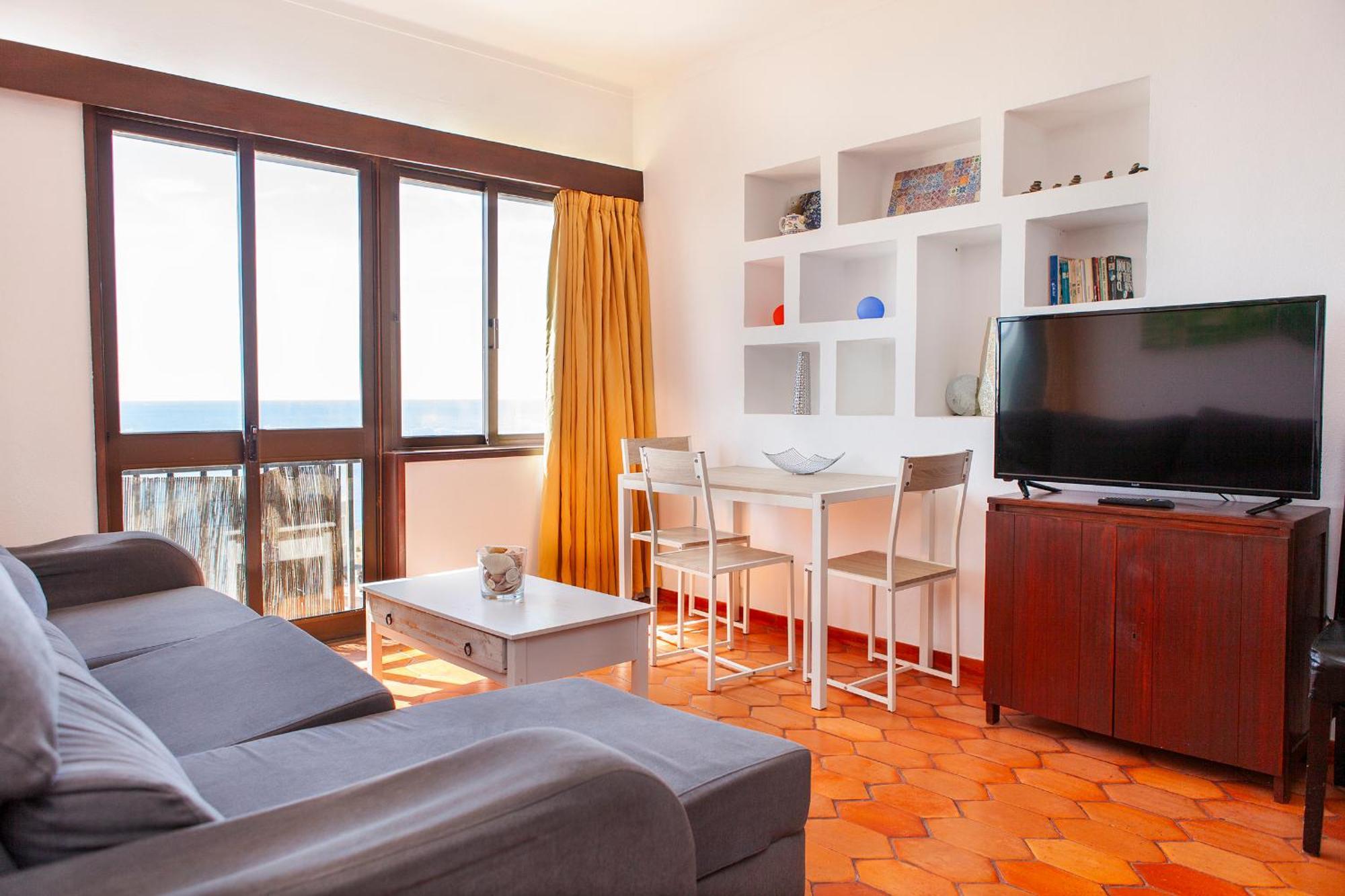 Apartment V - Seacliff