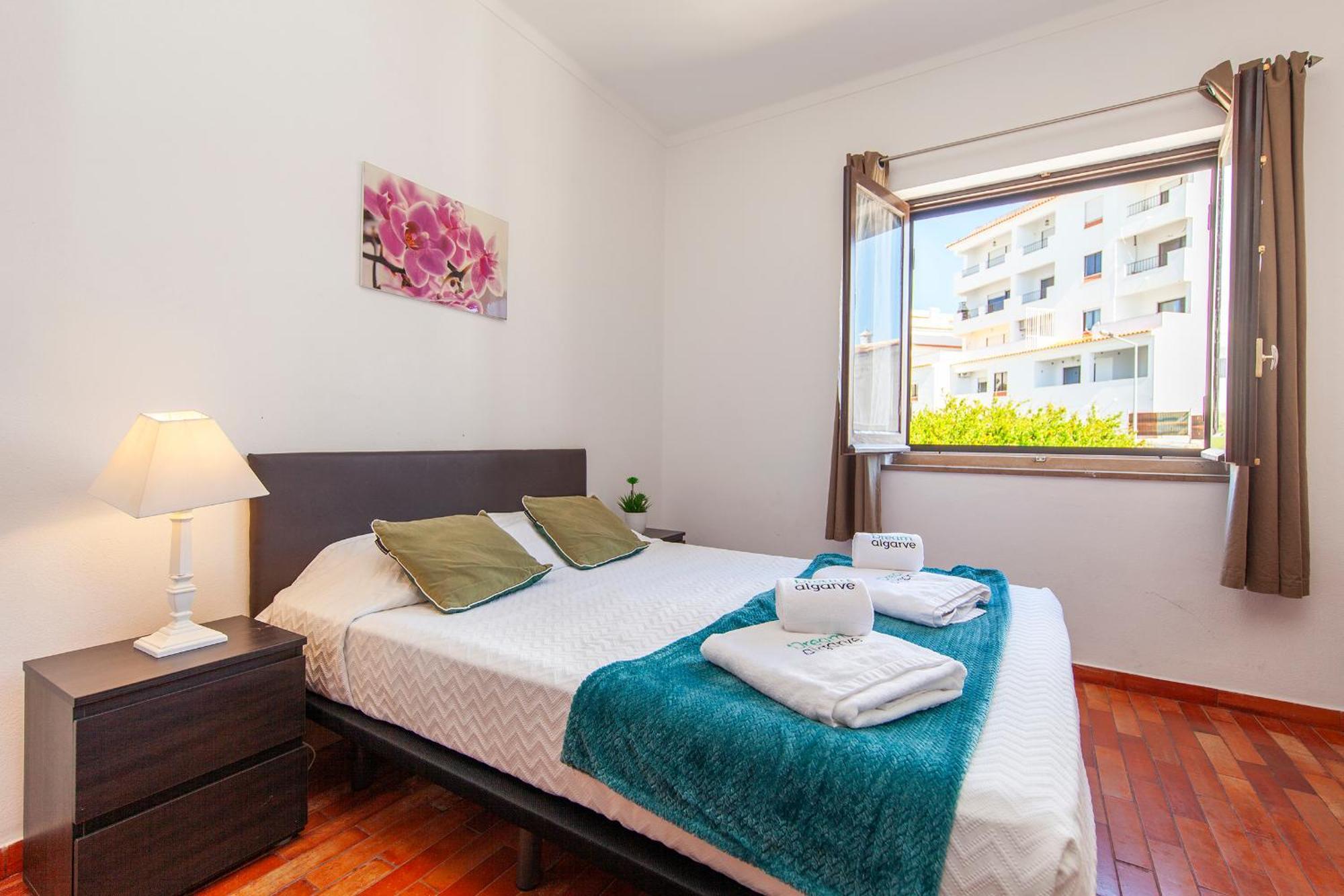 Apartment V - Seacliff *